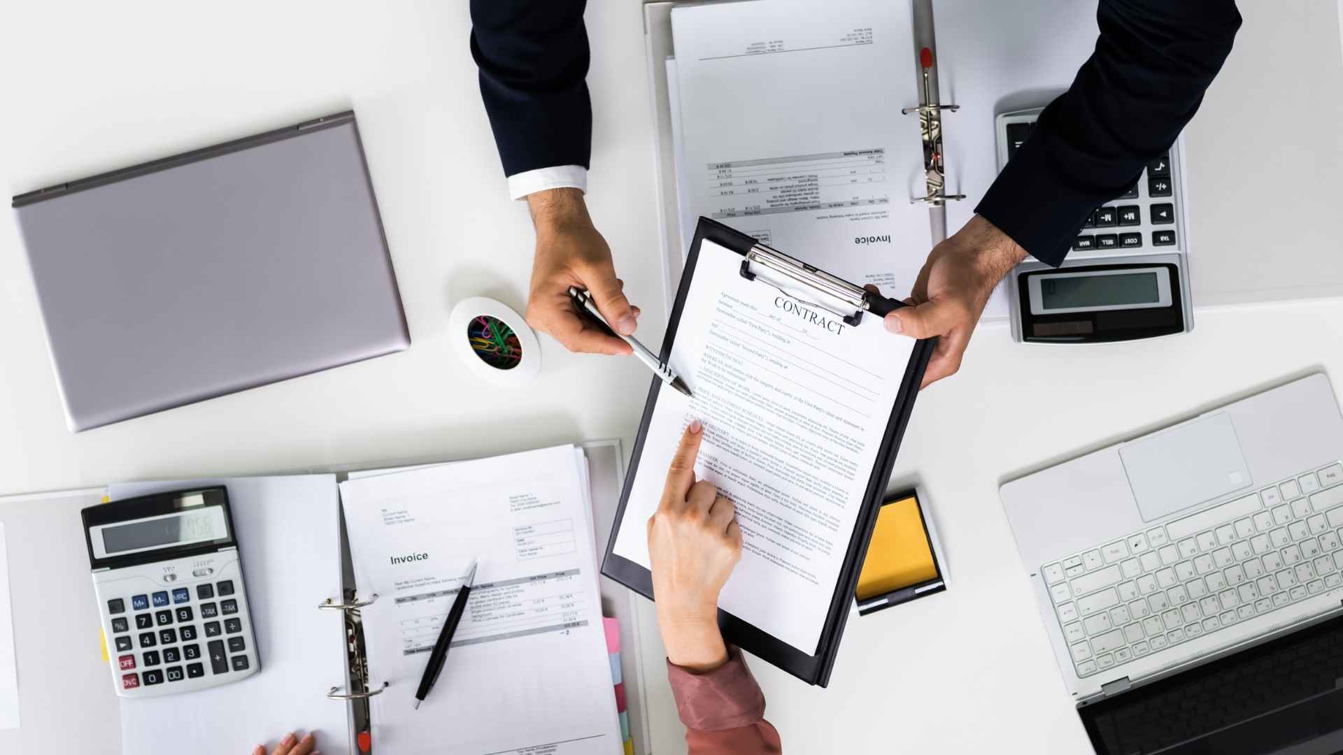 contract-review-img